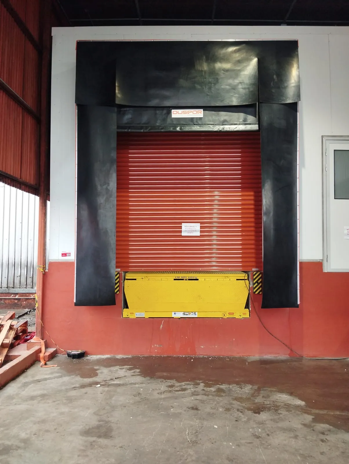 CORTINA RETRÁTIL - PORTAL DE SELAMENTO CONVENCIONAL